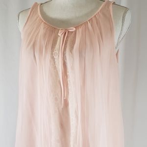 Vintage Miss Elaine short gown